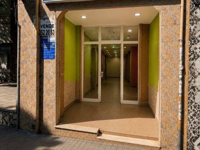 Local comercial en Venta en Carrer del Pare Ferrís, 39 en Les Tendetes - Avenida Burjassot