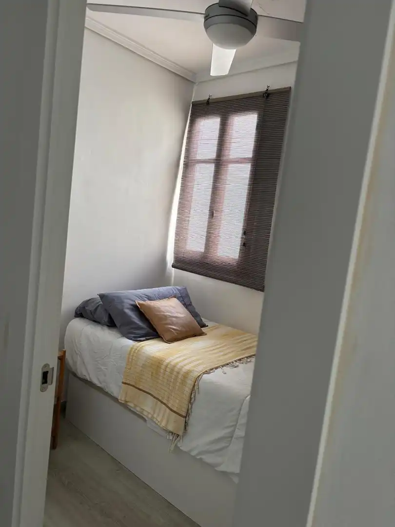Habitación de Piso en venta en Valencia con Aire acondicionado, Calefacción y Balcón