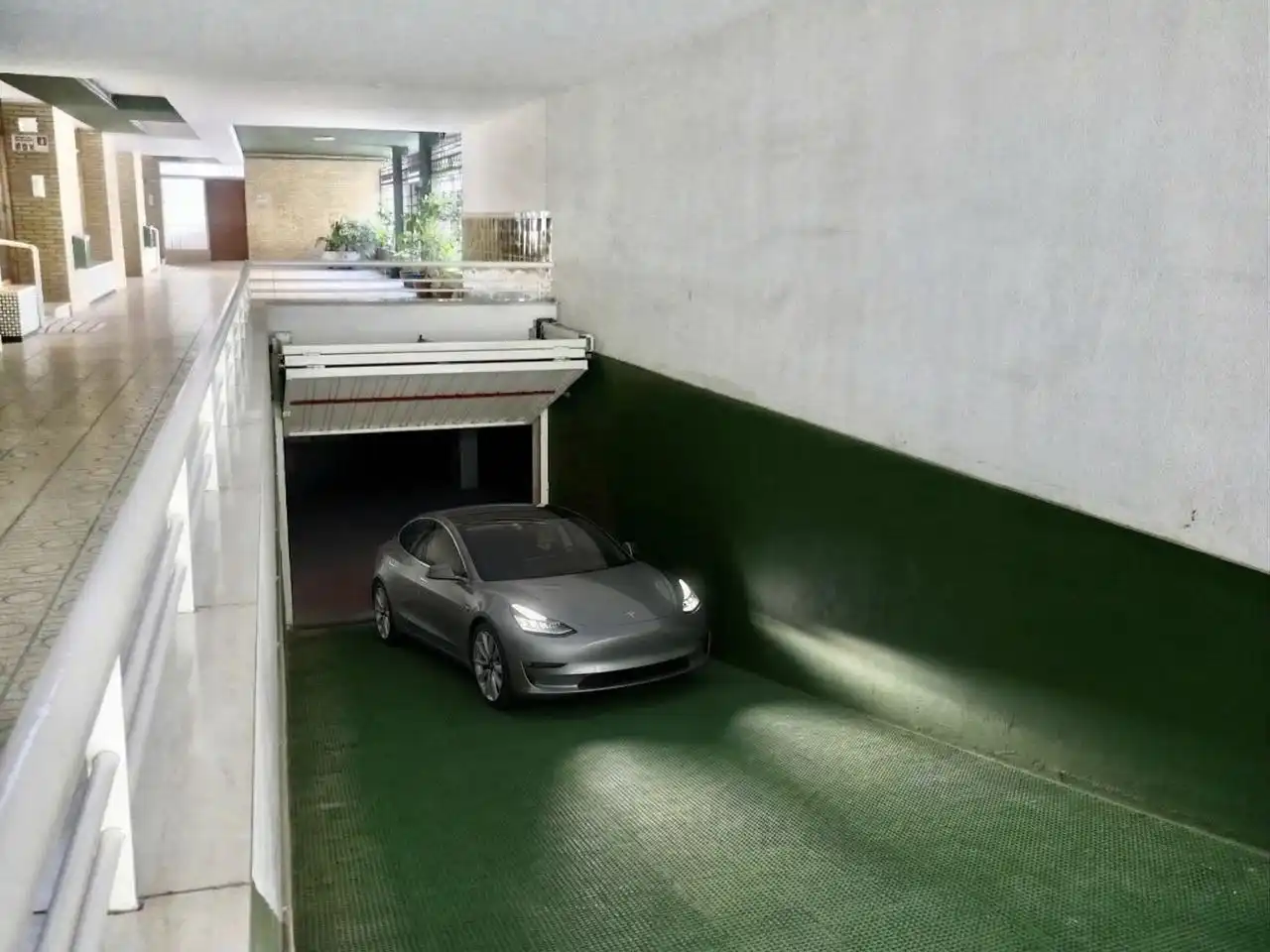 Parking de Piso de alquiler en Sevilla con Aire acondicionado, Calefacción y Terraza