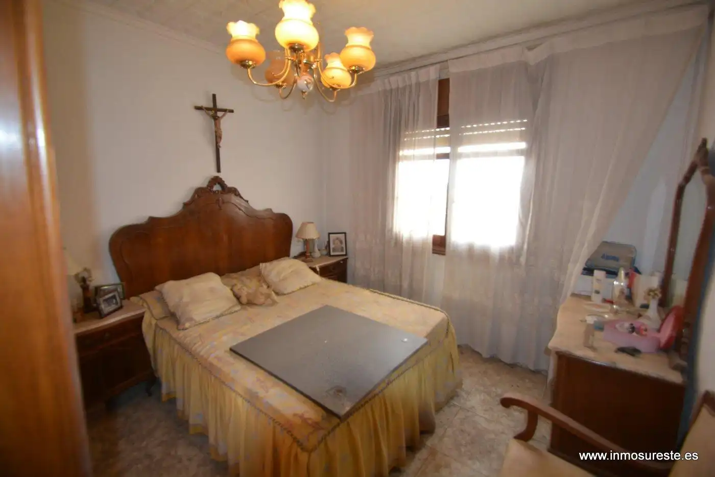Dormitori de Casa o xalet en venda en Orihuela amb Jardí privat