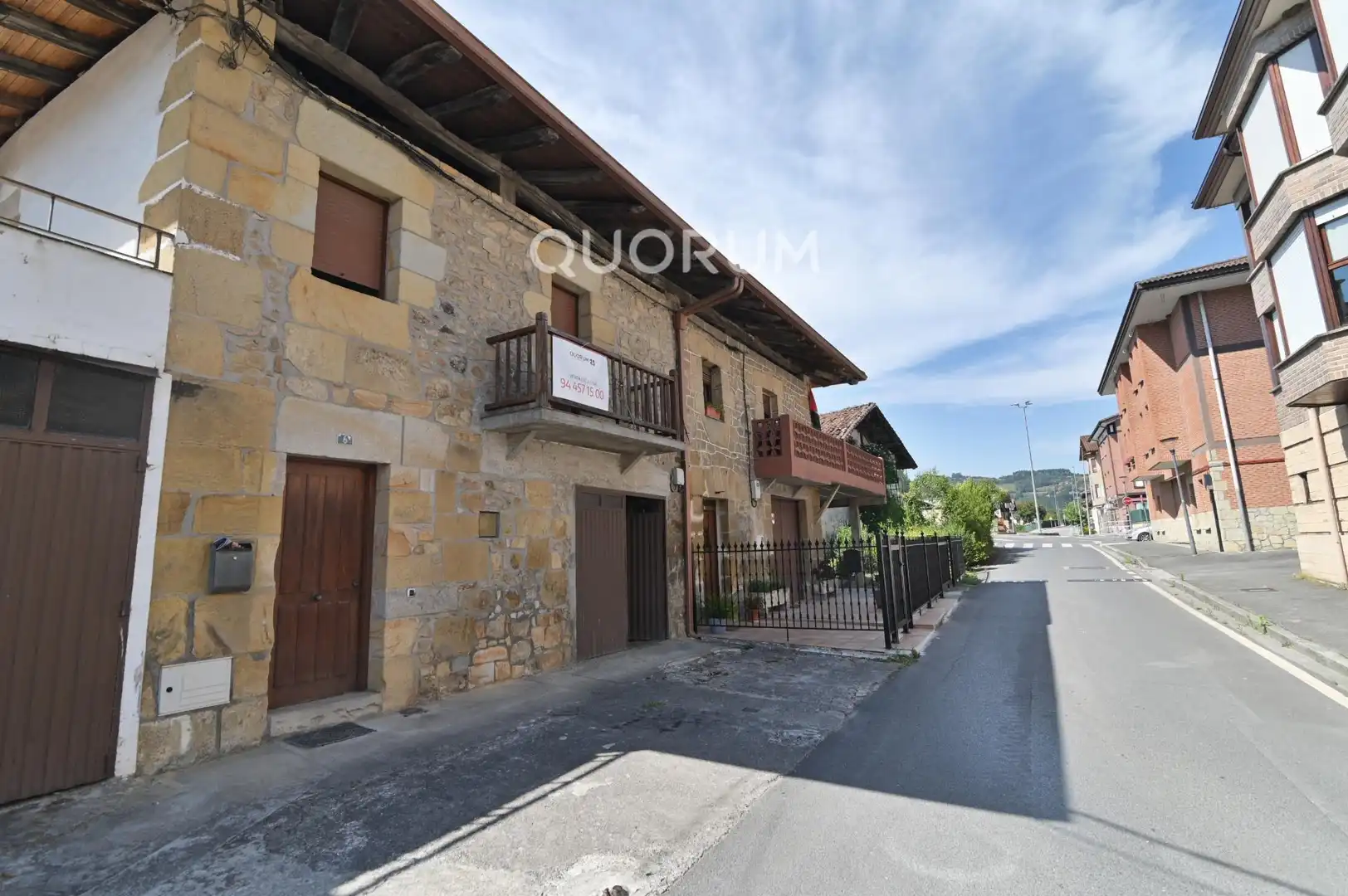 Vista exterior de Casa o xalet en venda en Larrabetzu amb Calefacció i Moblat