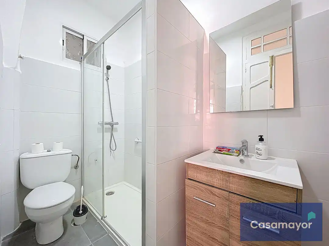 Bathroom of Office for rent in Alicante / Alacant