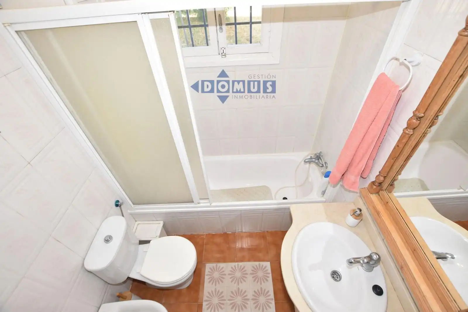 Baño de Finca rústica de alquiler en Arriate con Aire acondicionado, Calefacción y Terraza