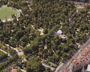 Vista exterior de Àtic en venda en  Madrid Capital amb Calefacció, Parquet i Terrassa