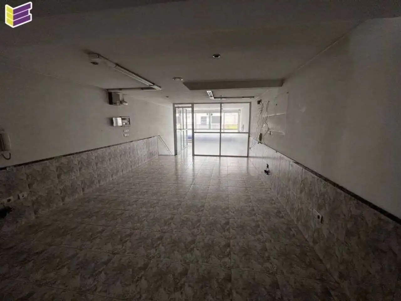 Local comercial en venda a Calle Redondela 8, imagen 2
