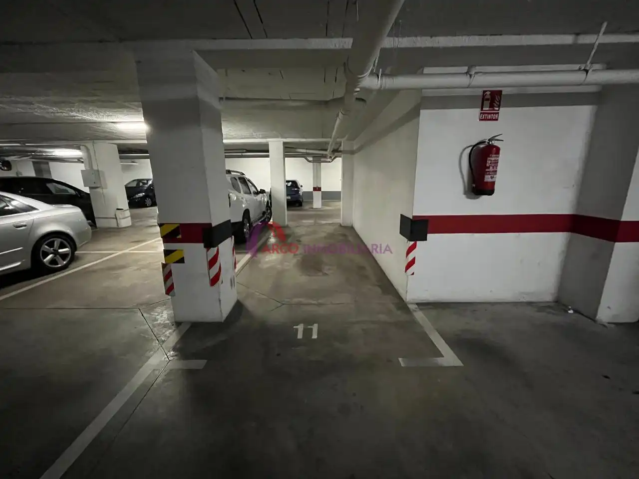 Aparcament de Pis en venda en Burgos amb Calefacció, Parquet i Terrassa