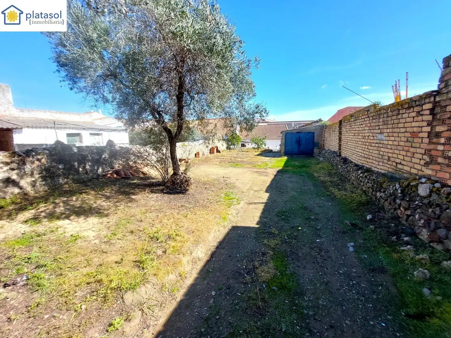 Haus oder Chalet zum Verkauf in El Garrobo mit Privatgarten