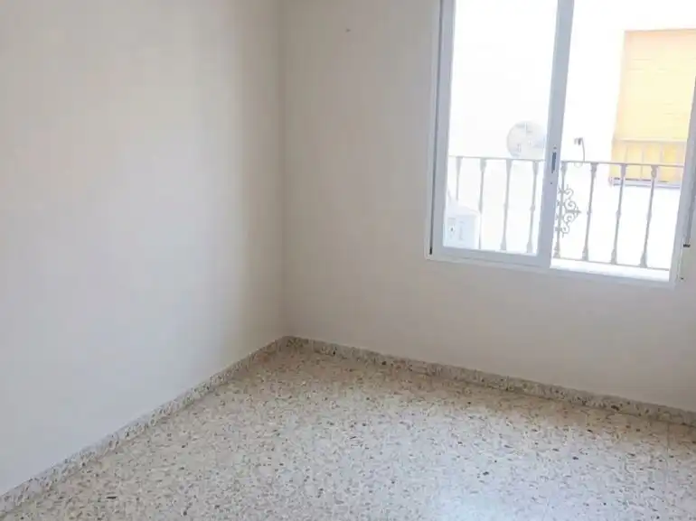 Dormitori de Casa o xalet en venda en Palma del Río amb Aire condicionat, Terrassa i Balcó