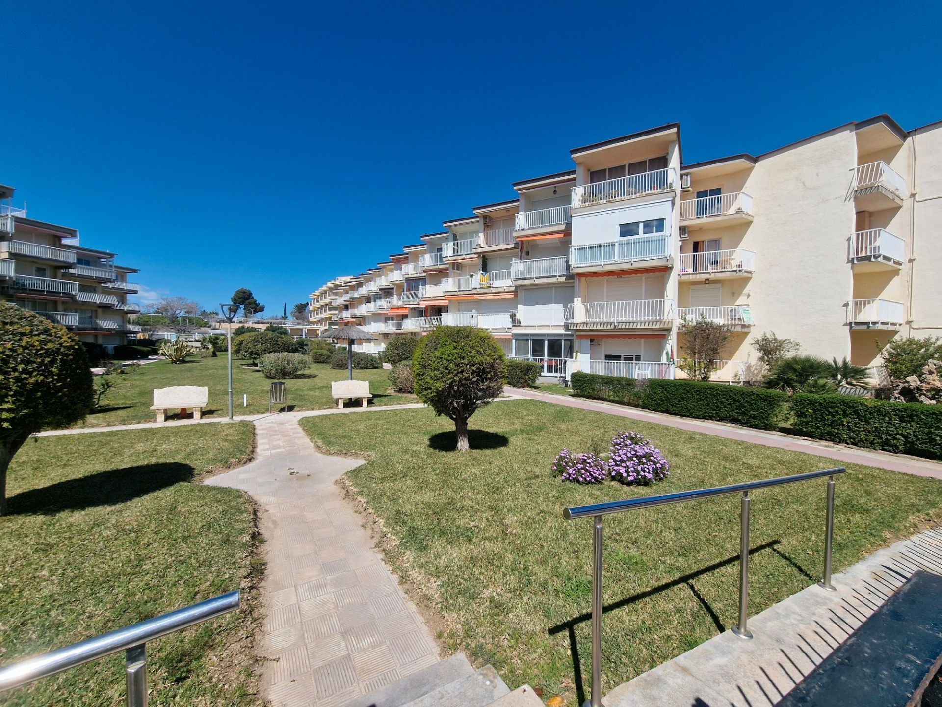 Exterior view of Apartment for sale in Cambrils  with Air Conditioner, Terrace and Furnished