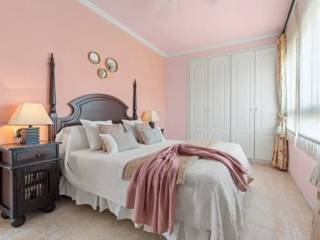Habitación de Ático en venta en El Campello con Aire acondicionado, Terraza y Amueblado