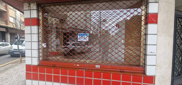 Local comercial en Alquiler en De Pedro Lapuyade en Barrio de San José