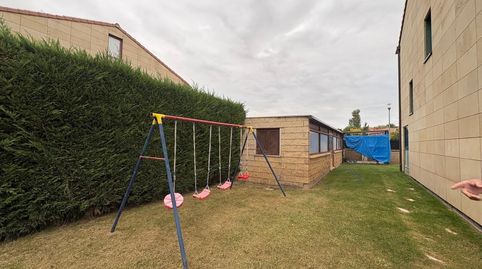 Foto 3 de Casa adosada en venta en la Encina, Villariezo, Burgos