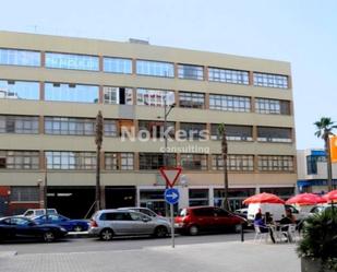 Vista exterior de Oficina de lloguer en L'Hospitalet de Llobregat amb Aire condicionat i Calefacció