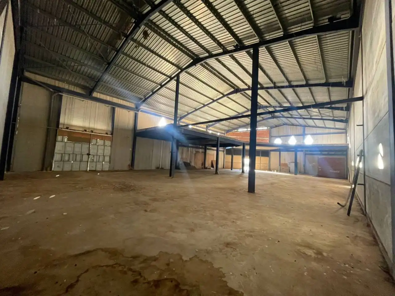 Nave industrial de alquiler en Alzira