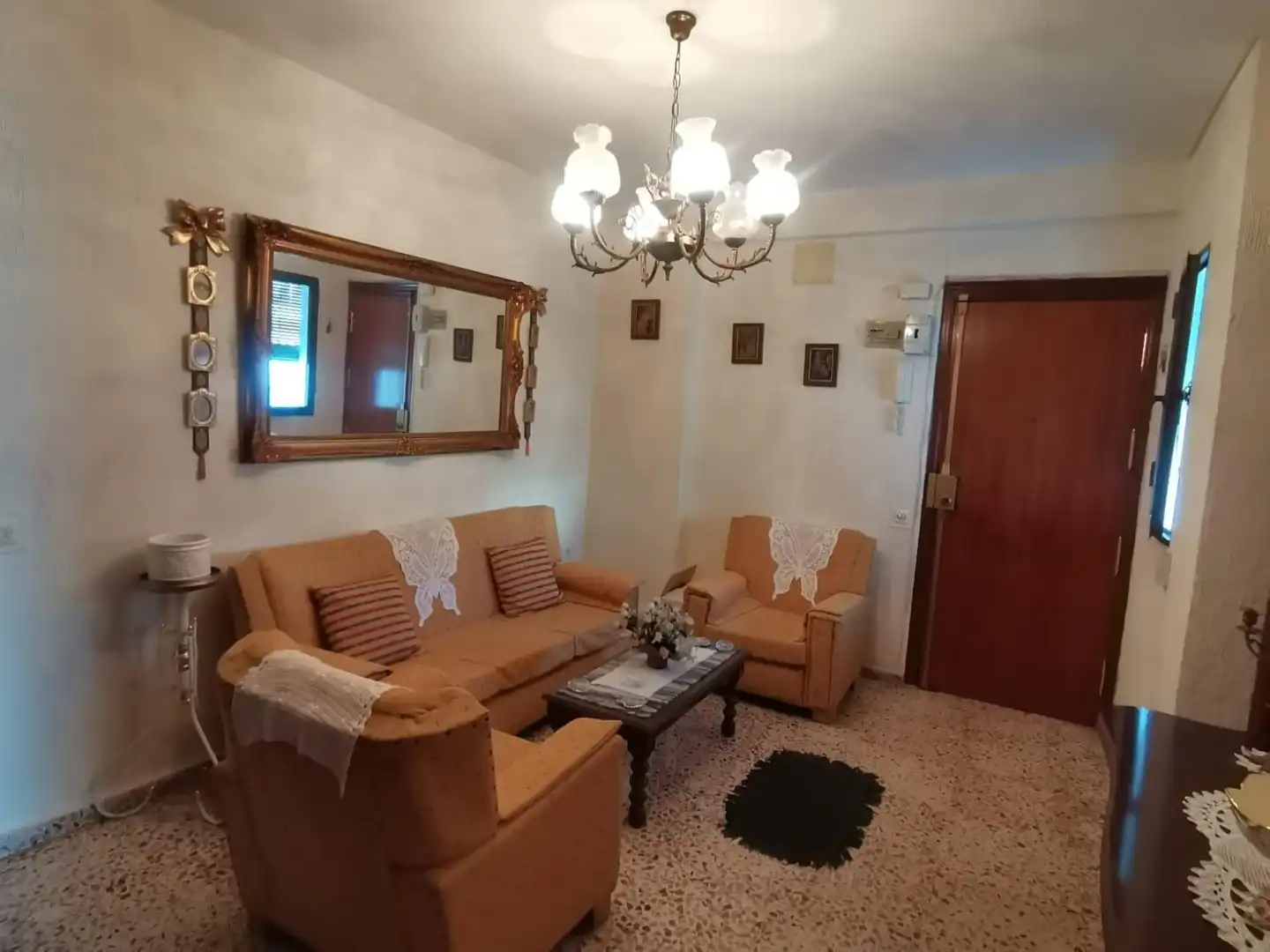 Living room of Flat for sale in Córdoba  with Air Conditioner, Terrace and Storage room