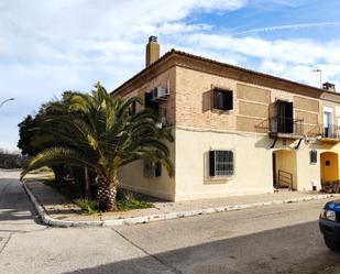 Exterior view of Single-family semi-detached for sale in Aranjuez  with Air Conditioner, Heating and Terrace