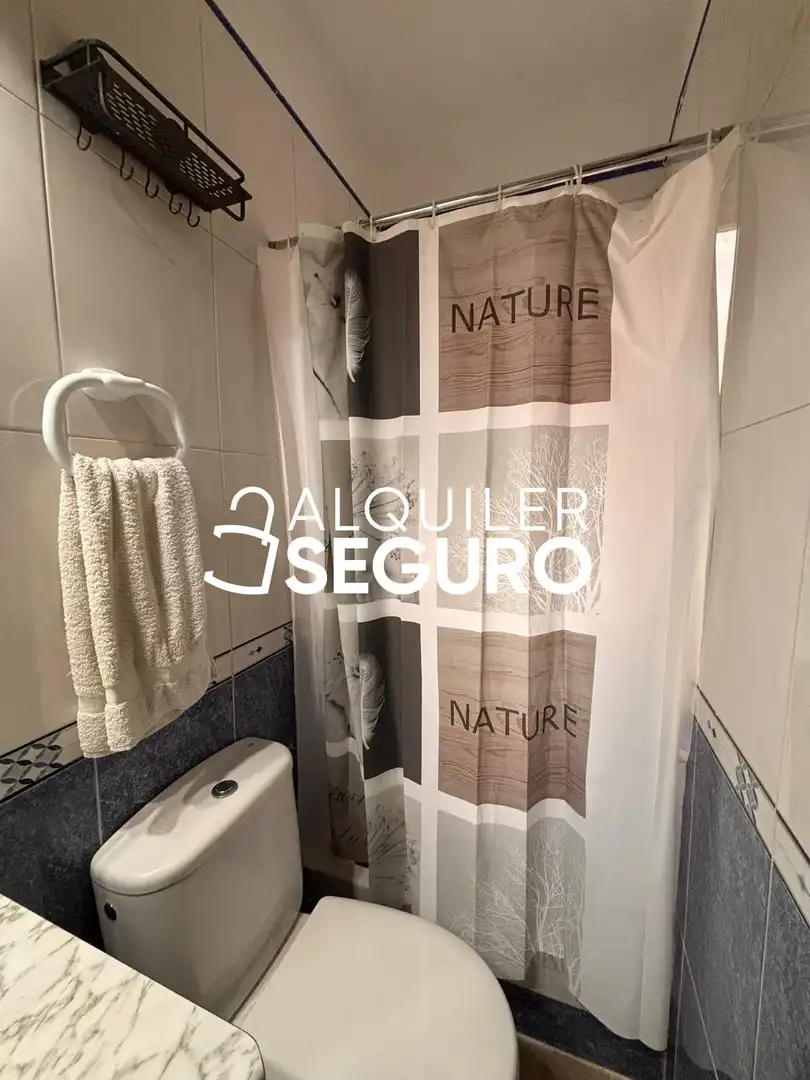 Badezimmer von Wohnung zur Miete in Puente de Vallecas