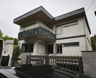 Vista exterior de Casa o xalet en venda en Avión amb Jardí privat