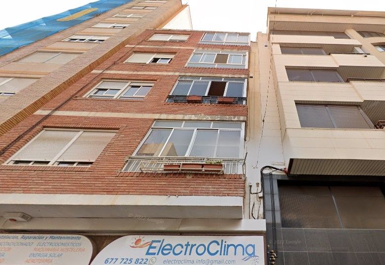 Vista exterior de Pis en venda en Elda
