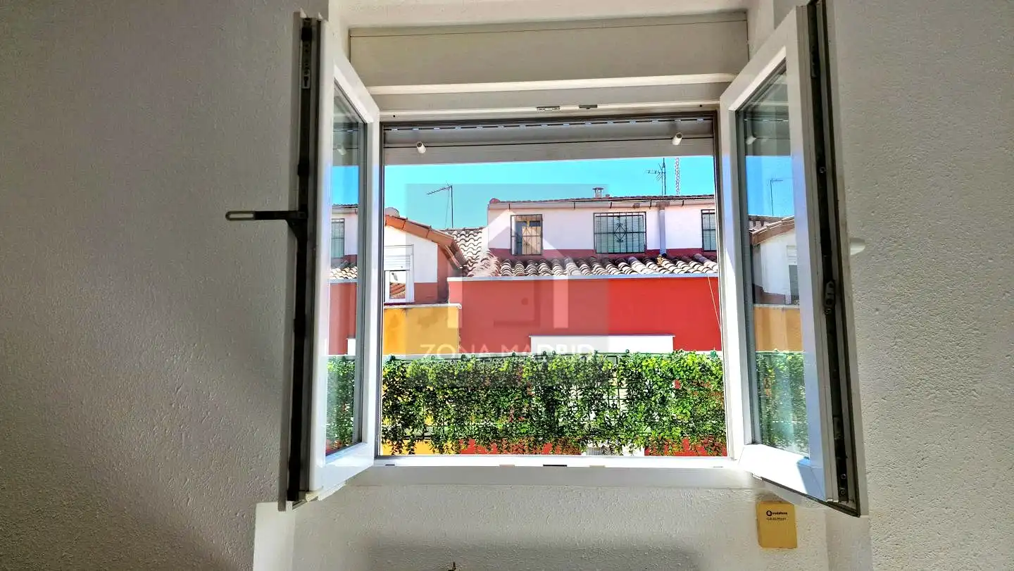 Außenansicht von Wohnung zur Miete in Madrid