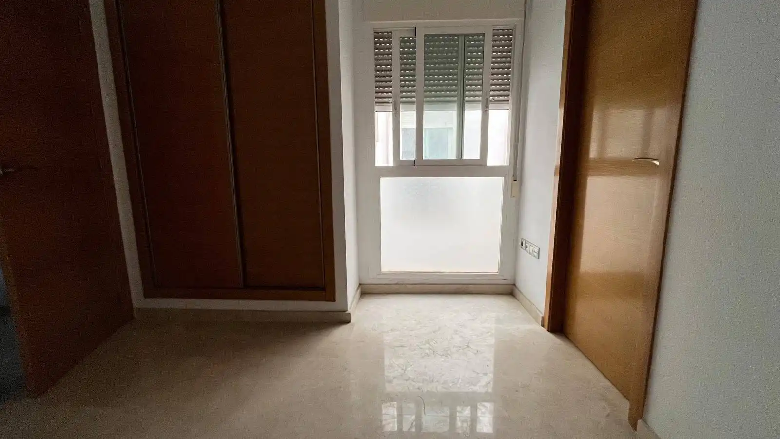 Habitación de Piso en venta en Elche / Elx con Balcón