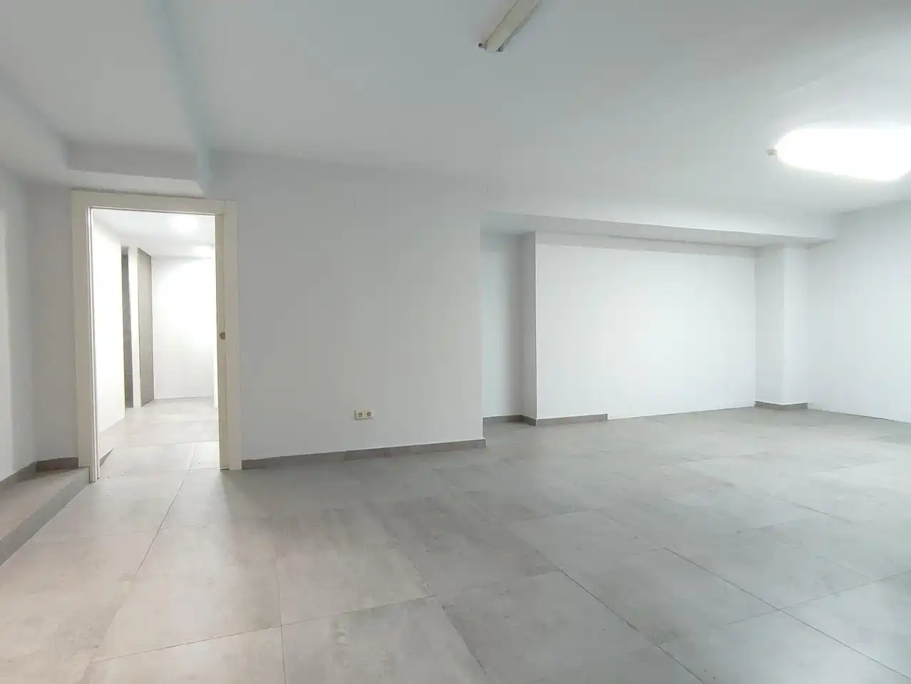 Local comercial en venda a Tesifonte Gallego, imagen 6