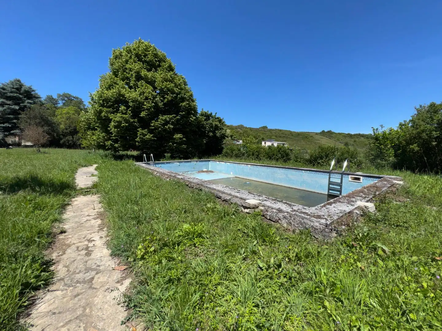 Piscina de Casa o chalet en venta en Ponferrada con Jardín privado y Piscina