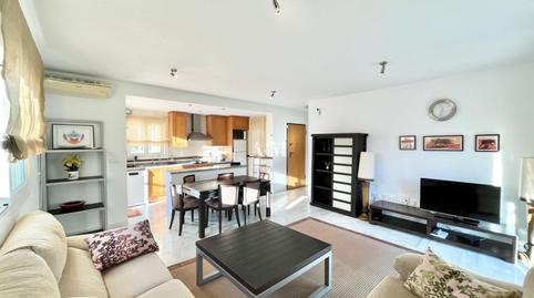 Foto 2 de Piso de alquiler en Villamartín - Las Filipinas, Alicante