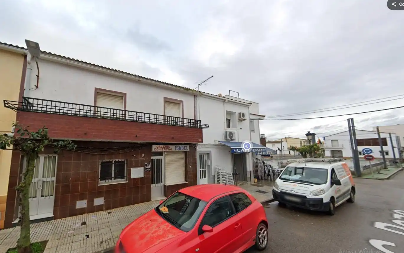 Vista exterior de Casa o xalet en venda en Pueblonuevo del Guadiana amb Terrassa, Traster i Balcó