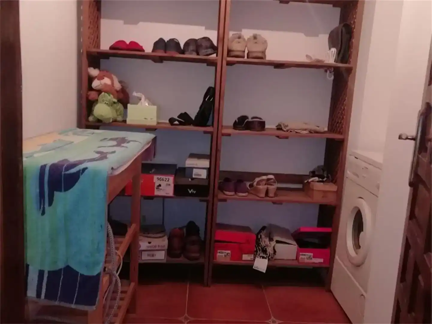 Casa adosada en venda en Aras amb Parquet, Traster i Forn