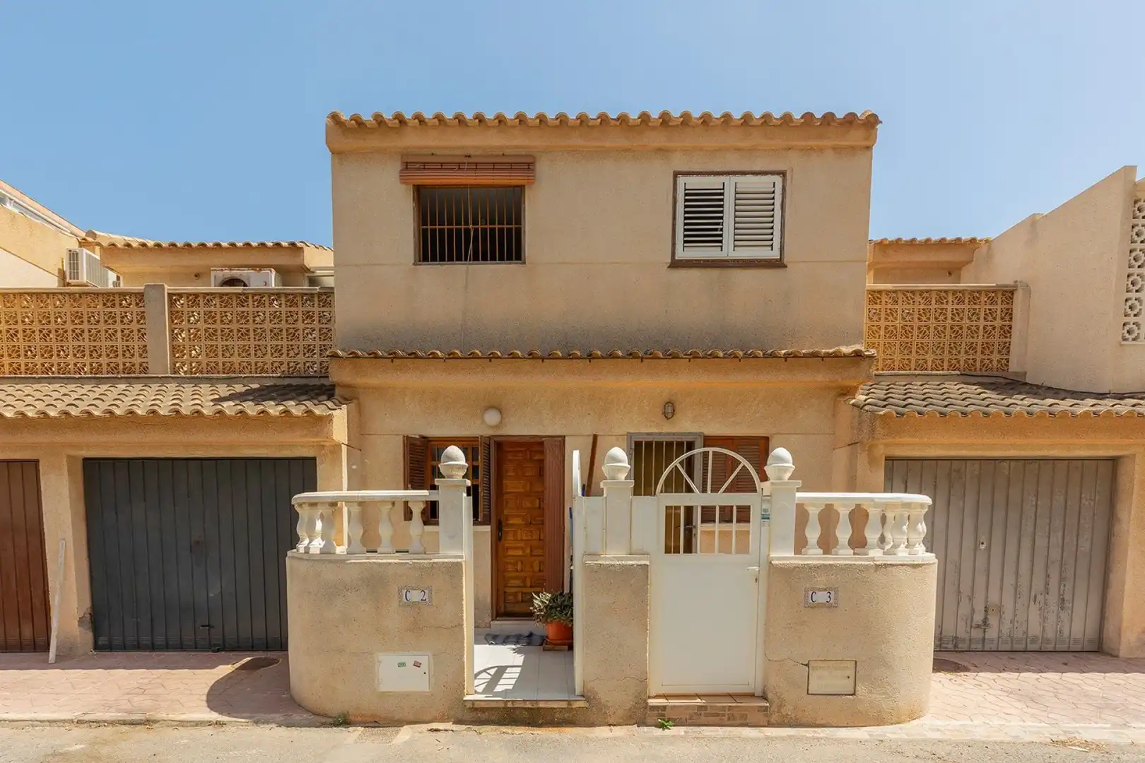 Vista exterior de Finca rústica en venta en Torrevieja con Terraza, Trastero y Amueblado