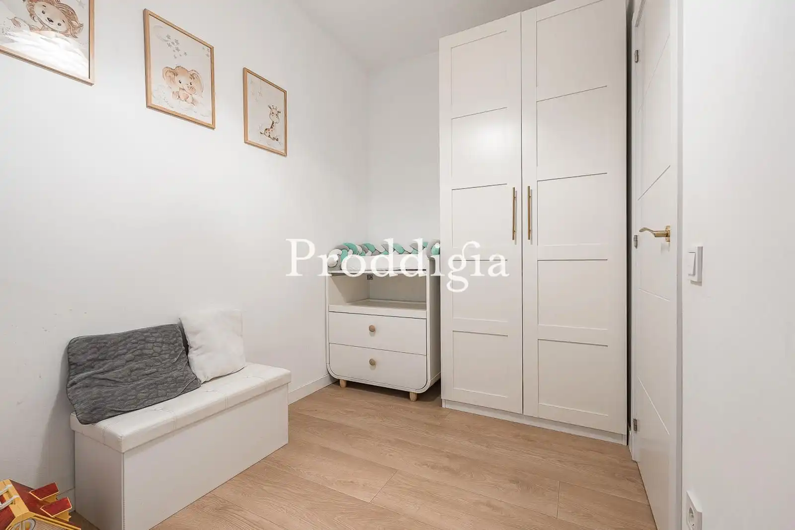 Bedroom of Attic for sale in Barcelona  with Air Conditioner, Heating and Terrace