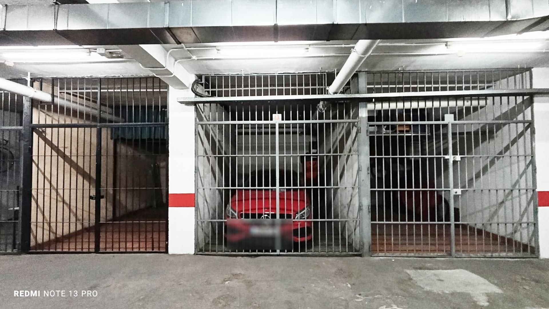 Garage for sale in Fátima - Levante