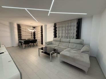 Appartamento con balcone in affitto a Calle SOR JOSEFA ALCORTA 17