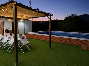 Casa rústica con piscina en venta en Periurbano Este - Campiña