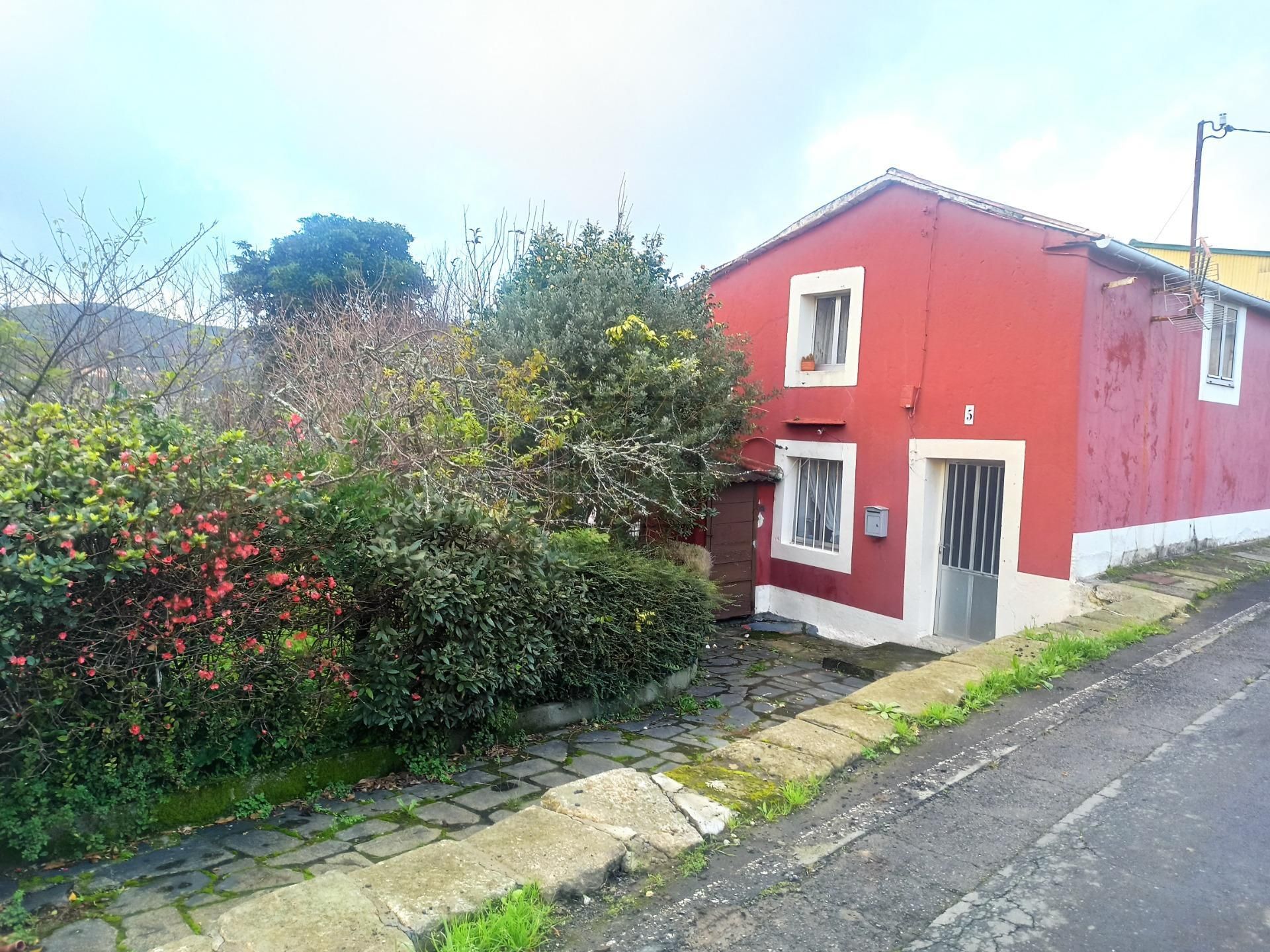 Vista exterior de Casa o xalet en venda en Ferrol amb Jardí privat