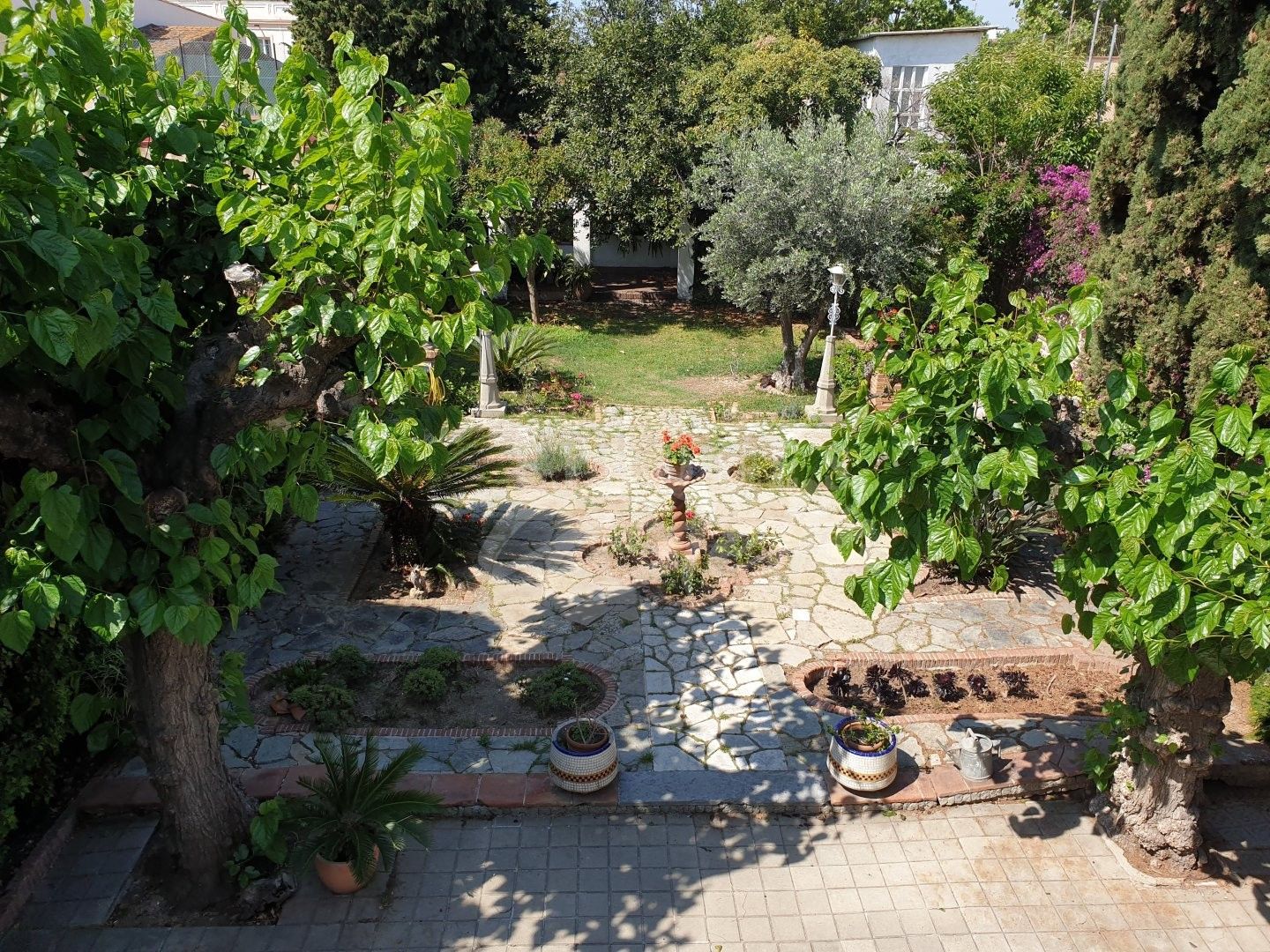 Jardí de Casa o xalet en venda en Mataró amb Calefacció i Terrassa
