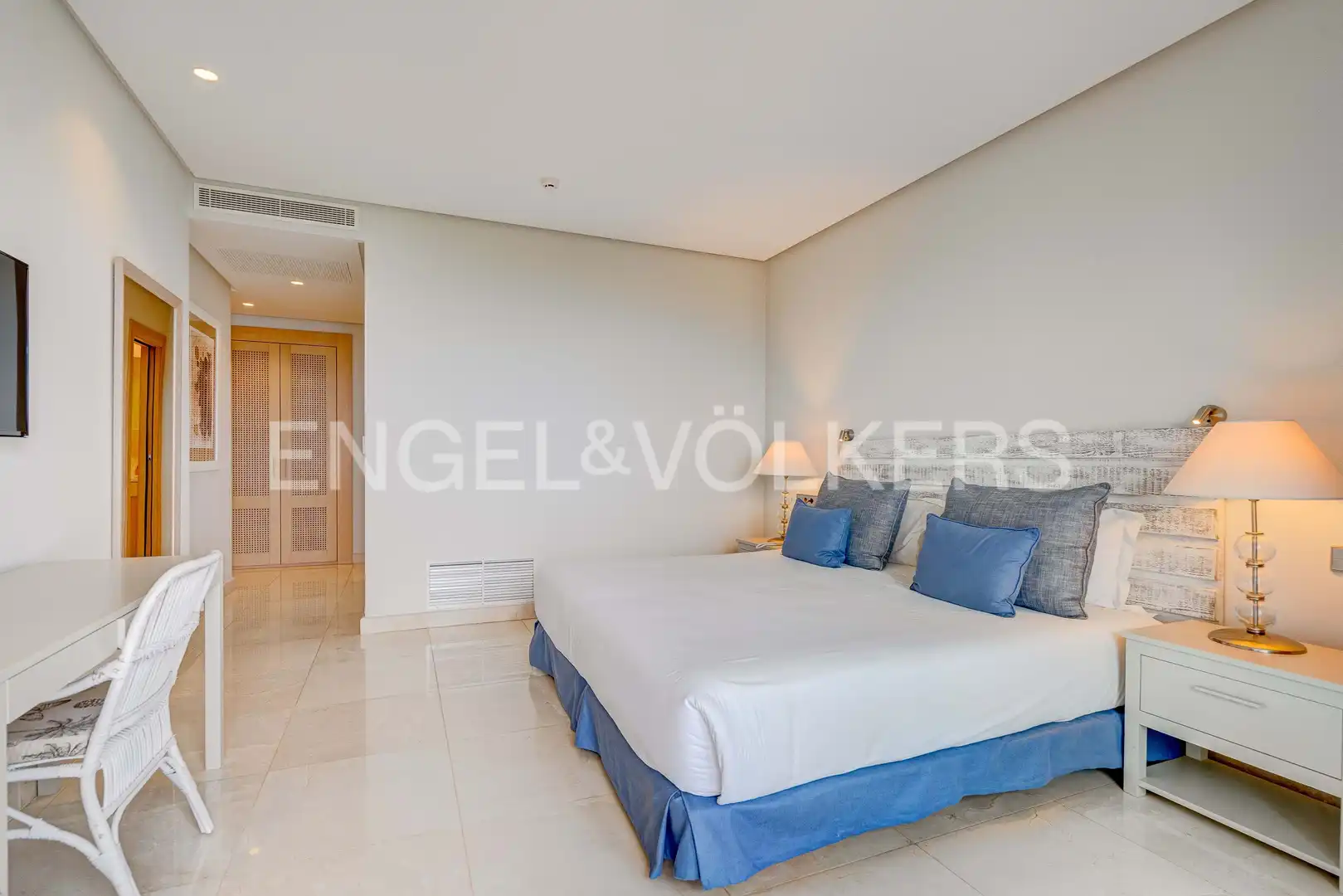 Habitación de Piso en venta en Guía de Isora con Aire acondicionado, Terraza y Piscina