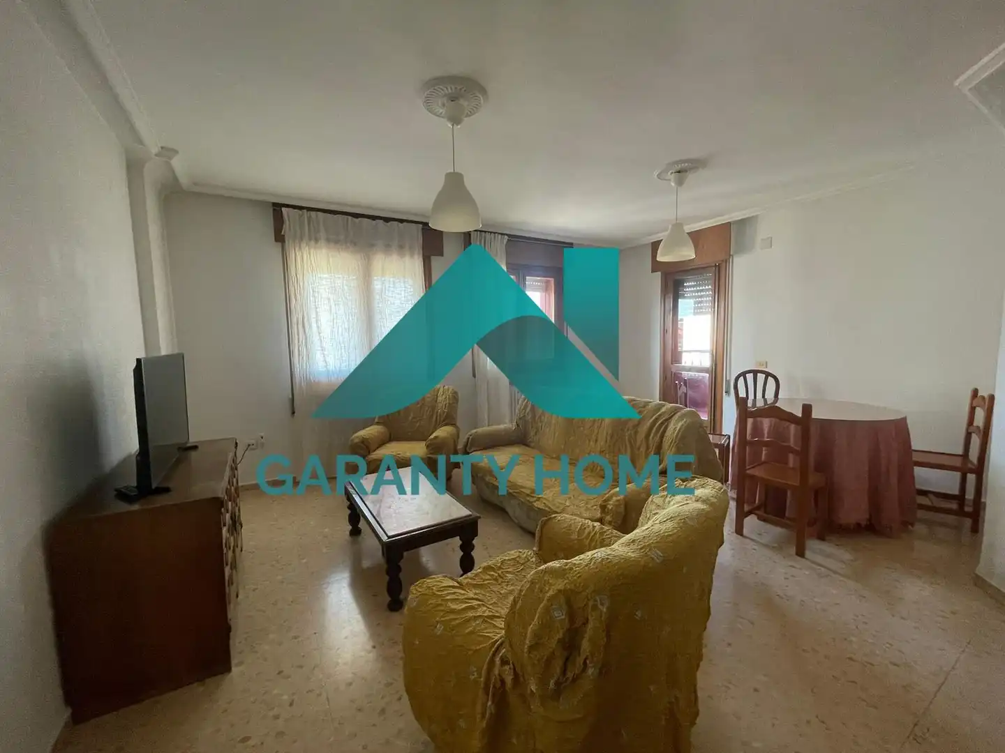 Flat with lift to rent in Centro