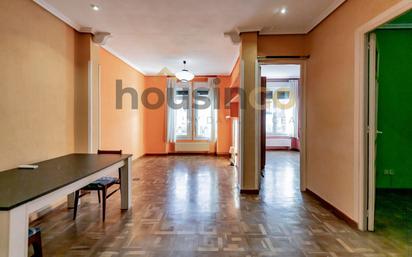 Living room of Flat for sale in  Madrid Capital  with Air Conditioner and Heating