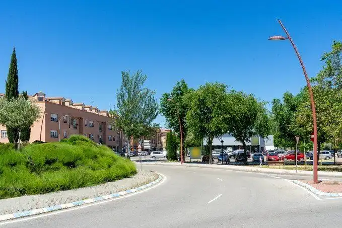 Außenansicht von Residential zum Verkauf in Azuqueca de Henares