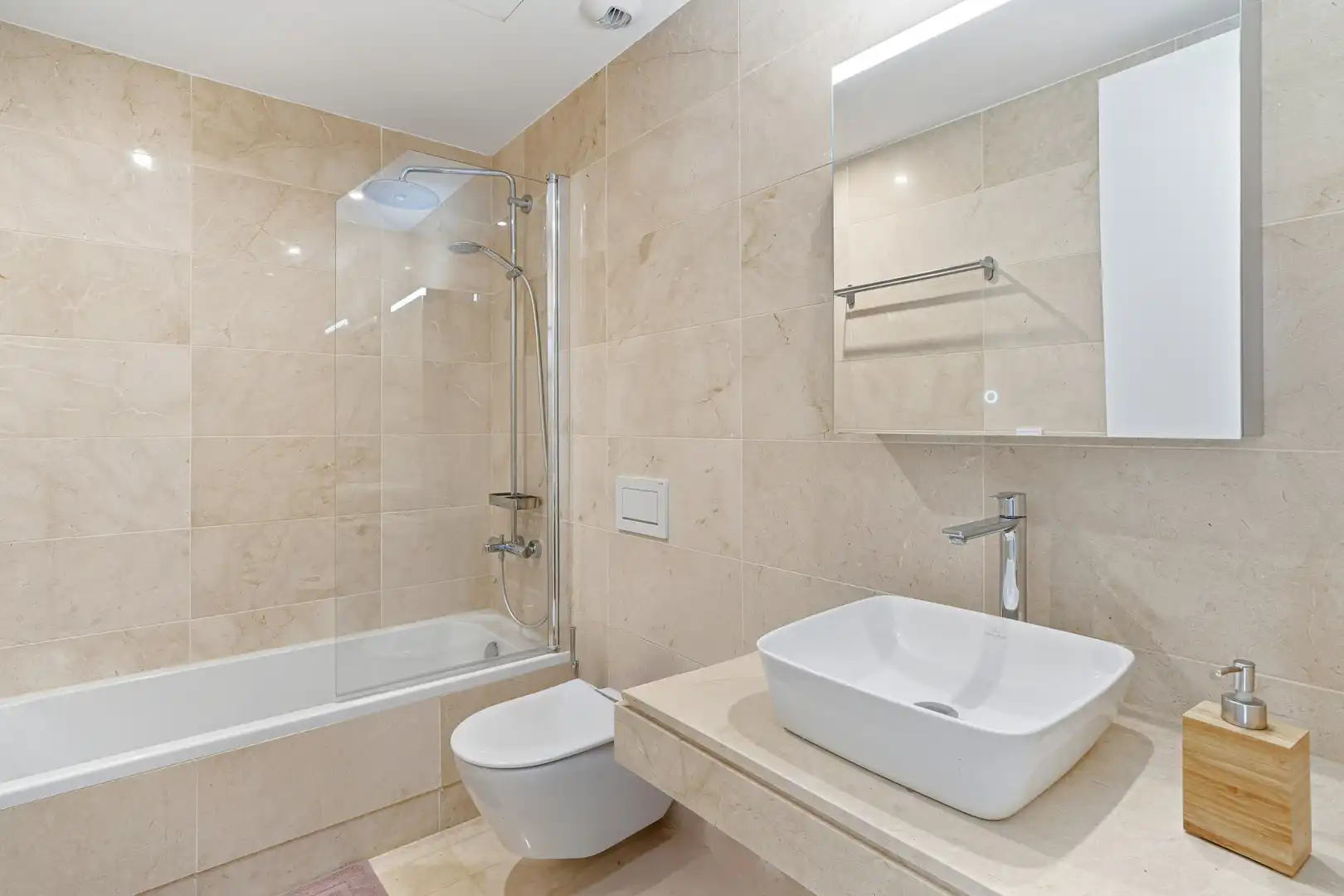 Baño de Casa adosada en venta en Mijas con Aire acondicionado, Jardín privado y Terraza
