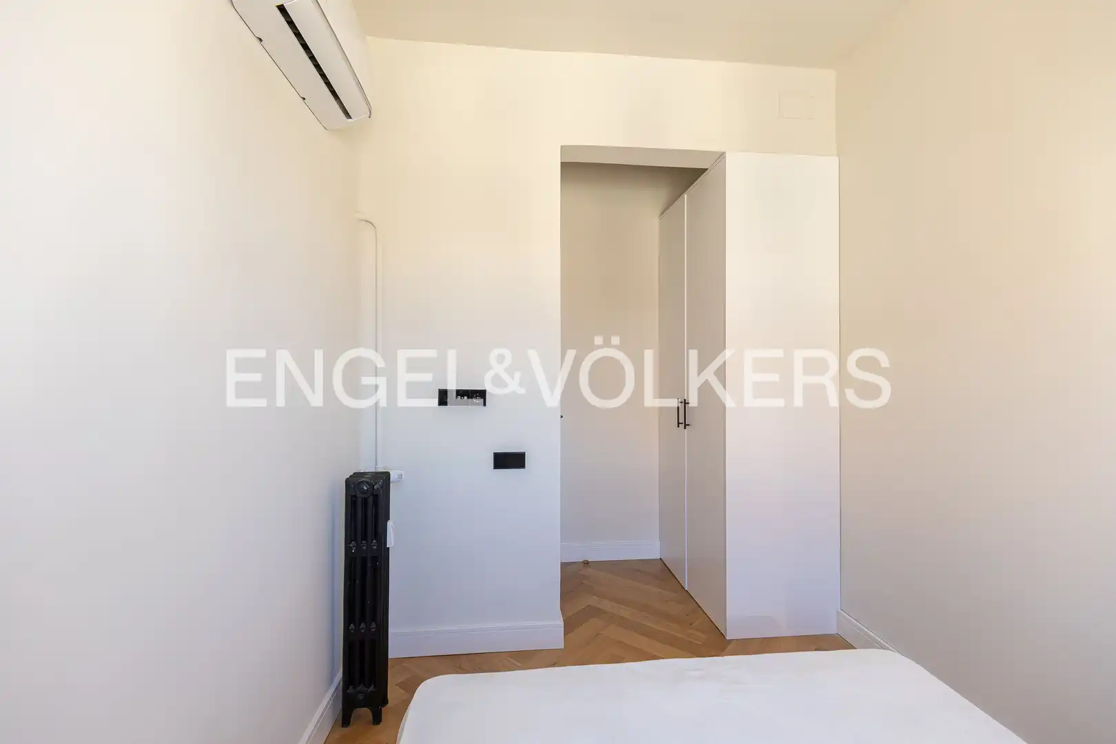 Bedroom of Attic for sale in Madrid  with Air Conditioner, Heating and Terrace