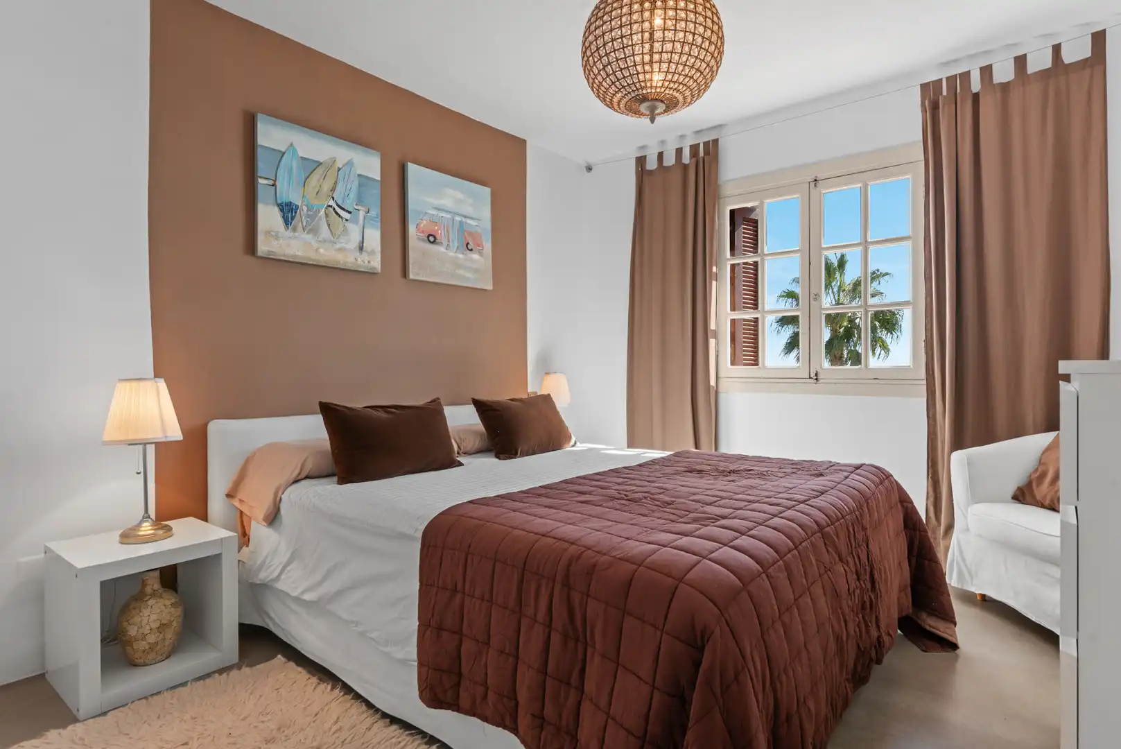 Dormitori de Casa adosada en venda en Estepona amb Aire condicionat, Jardí privat i Terrassa