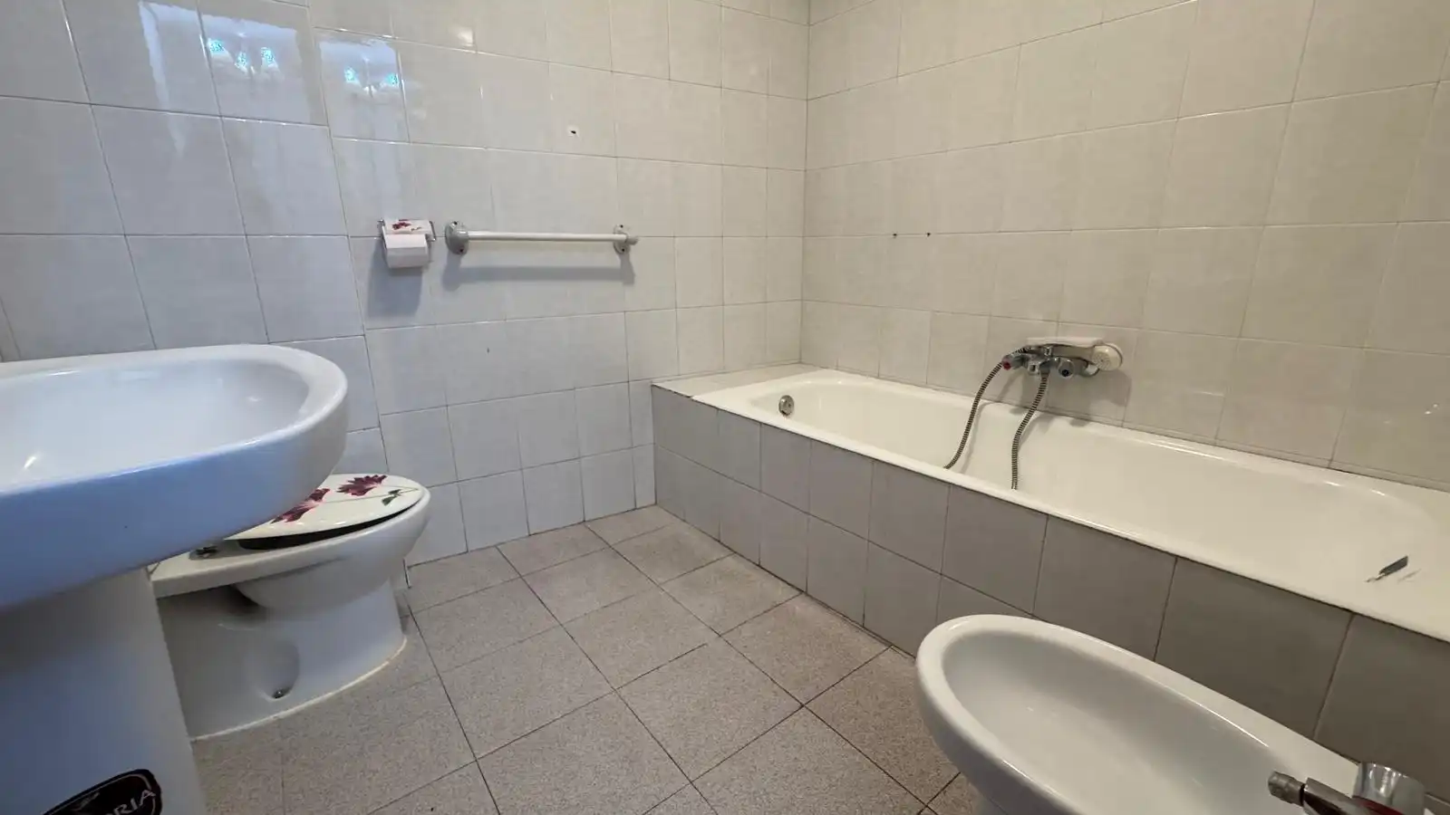 Baño de Piso en venta en Tolosa con Balcón
