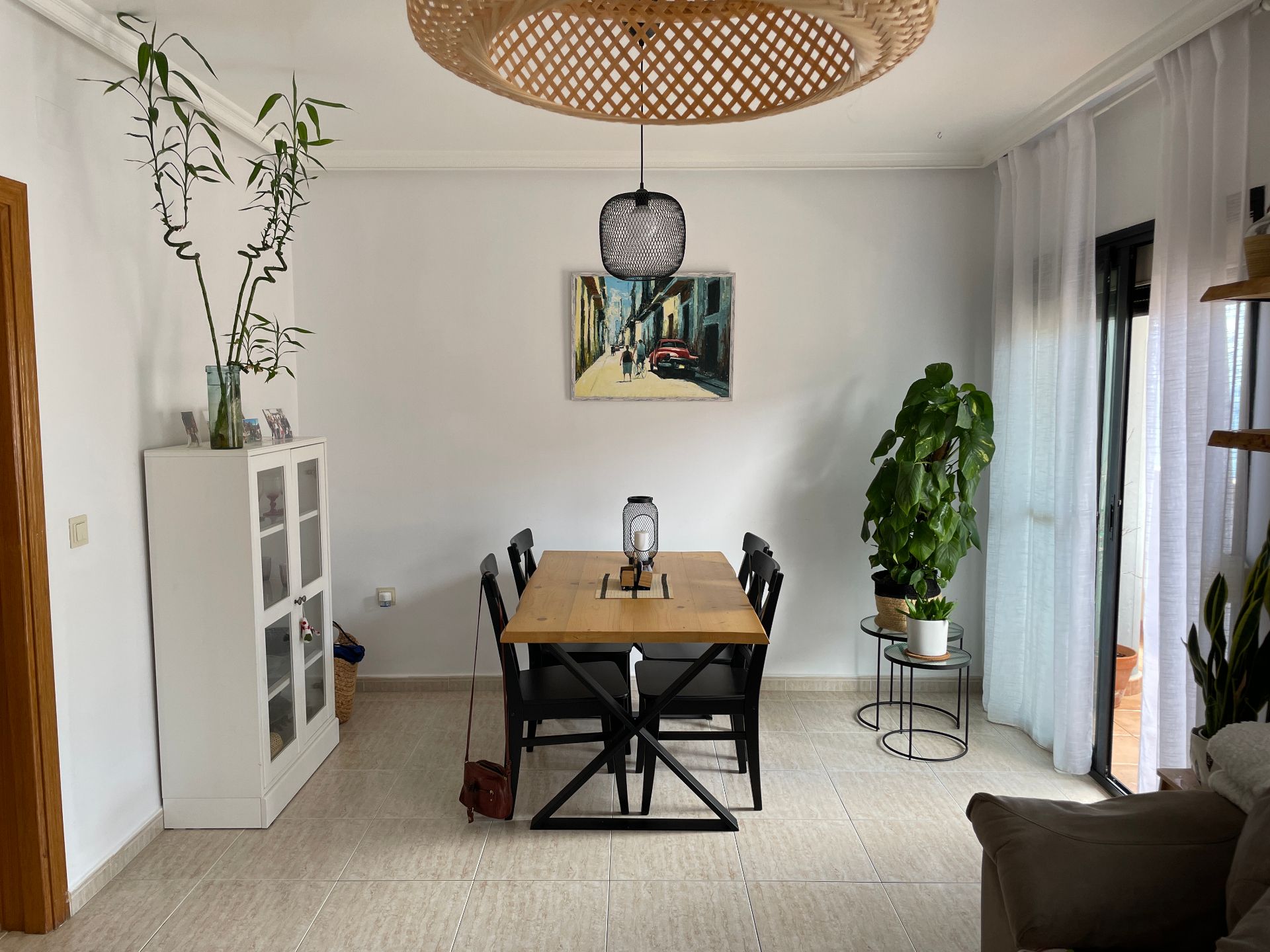 Comedor de Piso de alquiler en  Melilla Capital con Amueblado