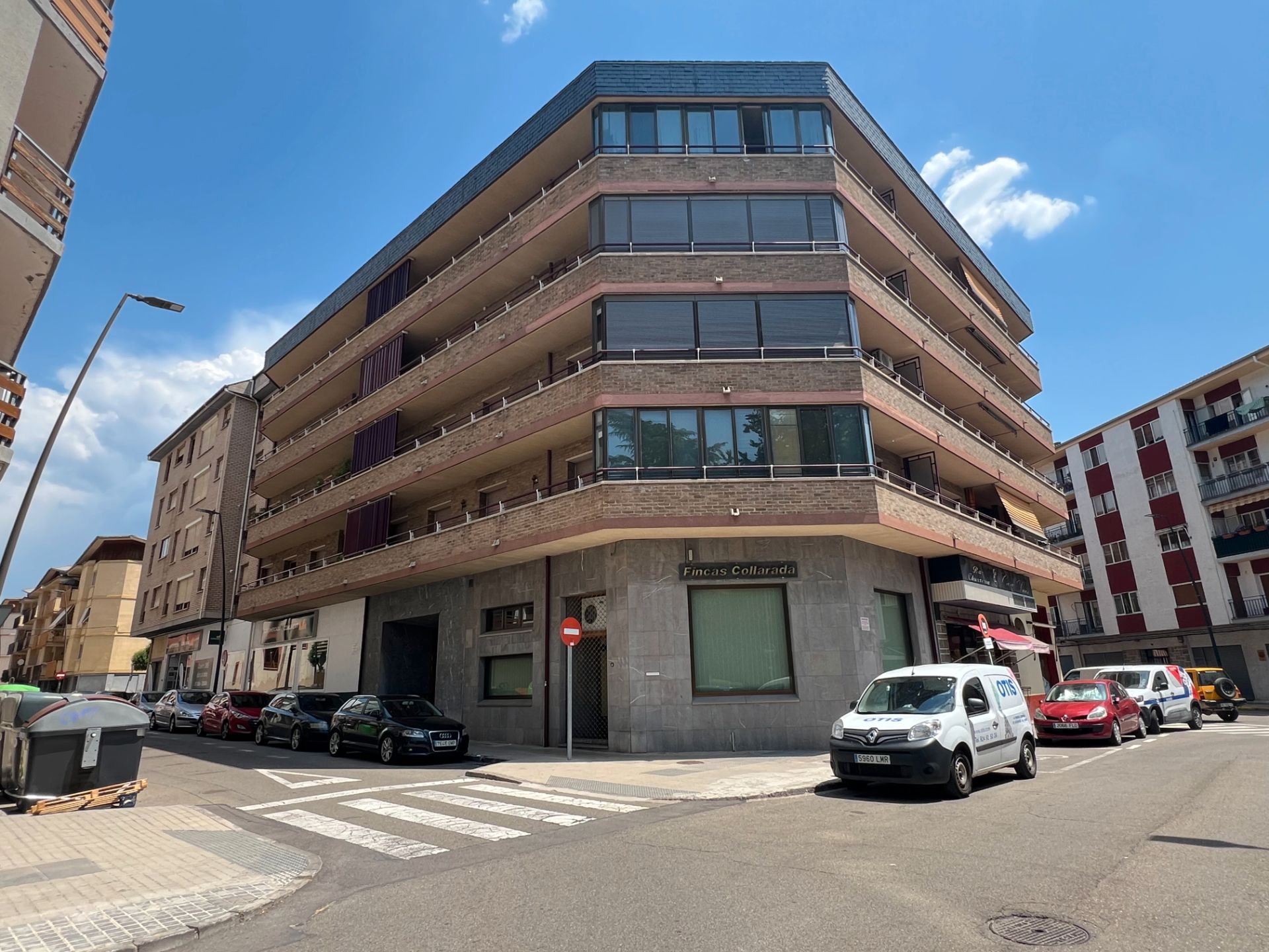 Exterior view of Flat for sale in Jaca  with Storage room and Balcony