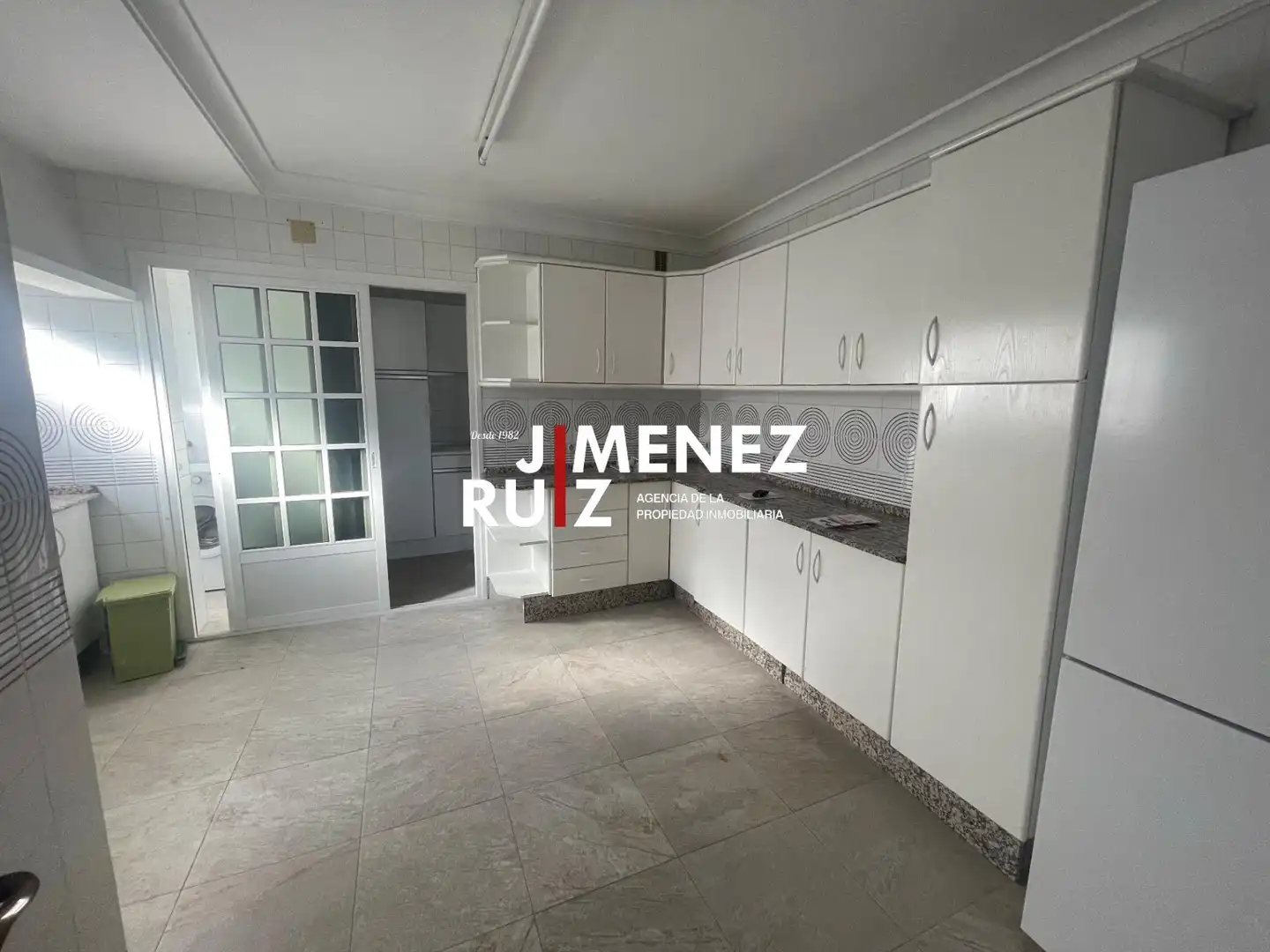 Kitchen of Flat for rent in El Puerto de Santa María  with Balcony
