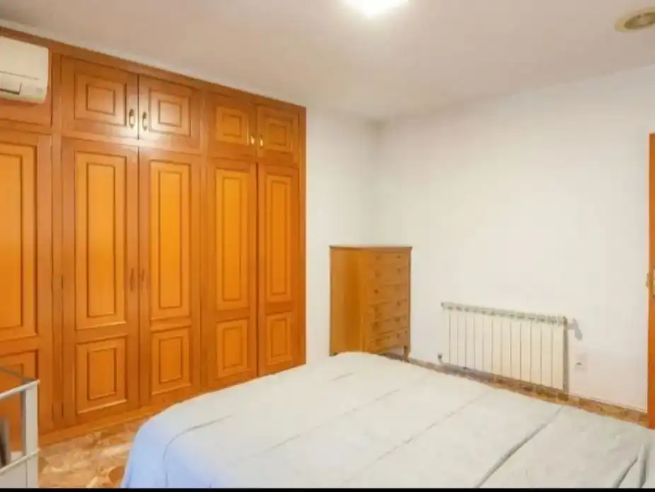 Habitación de Piso de alquiler en Oliva pueblo