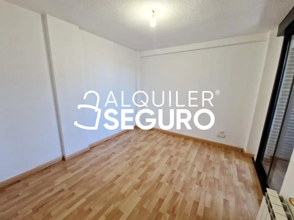 Bedroom of Flat for rent in Fuenlabrada  with Air Conditioner, Heating and Terrace